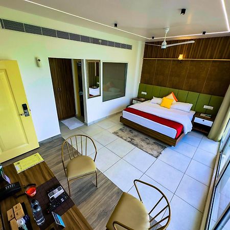 Boulevard Resorts Kakkadampoyil ภายนอก รูปภาพ